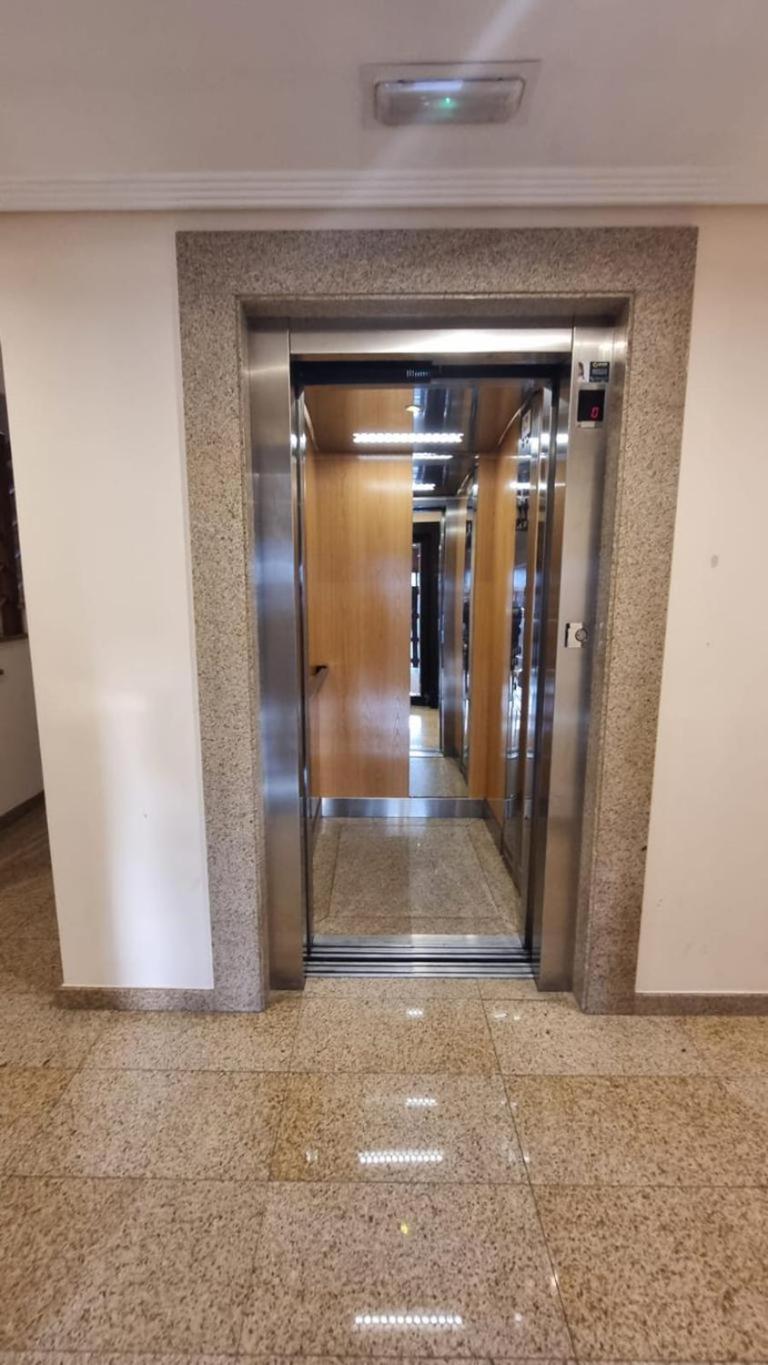 Apartamento 1 Dormitorio 4 Personas En El Grove O Grove Luaran gambar